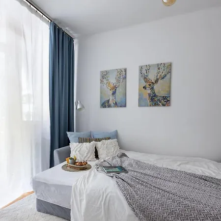 Cozy, Modern With Balcony In Buda * Budapeşte