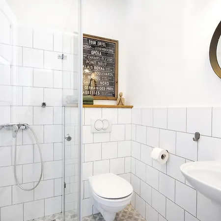 Sunny 2 Room Apartment In The Heart Of Buda Daire