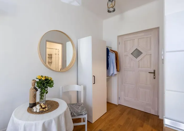 Cozy, Modern With Balcony In Buda 아파트